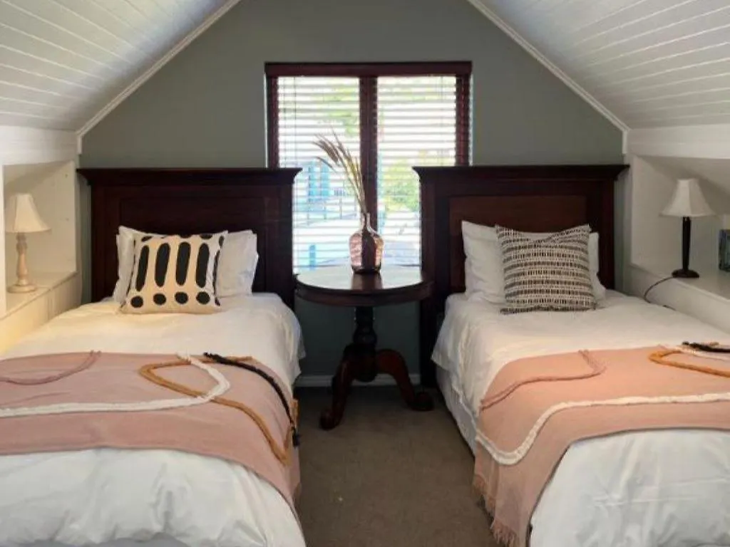 Dunvegan Lodge Clovelly 0*,  South Africa